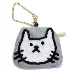 Anello（アネロ） CAT・DOT ねこどっとシリーズ ZP-D0433-GY 魚の骨チャーム付♪もこもこサガラ刺繍 パスケース＆ミニポーチ 紐が伸び〜るリール式で自動改札にも便利♪