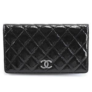 CHANEL（シャネル） 69349 Y25149 94305 PATENT BLACK メティエダール ホースシュー ココマーク キルティング パテントゴートスキンレザー 二つ折り長財布