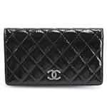CHANEL（シャネル） 69349 Y25149 94305 PATENT BLACK メティエダール ホースシュー ココマーク キルティング パテントゴートスキンレザー 二つ折り長財布