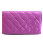 CHANEL（シャネル） 80211 Y06500 0A746 CAVIAR PINK マトラッセ キルティング キャビアスキン 型押しカーフスキン 二つ折り長財布