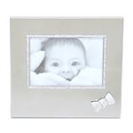 SWAROVSKI(スワロフスキー) 5004627 Baby Picture Frame with Bow クリスタルの輝き ステンレス製 マグネットリボン付 フォトフレーム 写真立て