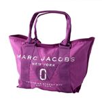 MARC JACOBS （マークジェイコブス） M0011222-533 Lilac ミリタリーロゴプリント トートバッグ スモール A4サイズ対応 New Logo Tote Small