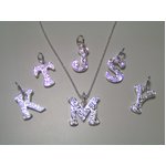 ハワイアン♪手彫り入りイニシャルネックレス/T