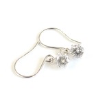 プラチナ0.25ct一粒石ダイヤモンドチャームフックピアス