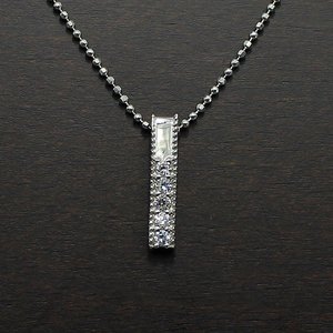 0.1ct 天然ダイヤモンド ストレートライン スクエア ペンダント ネックレス 商品写真4