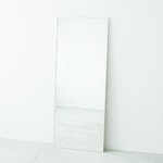 細枠ウォールミラー(壁掛け鏡) 木製/飛散防止加工ミラー 幅60cm×高さ153cm 日本製 ホワイト(白)