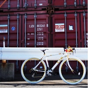 ロードバイク 700c（約28インチ）/ホワイト(白) シマノ21段変速 アルミフレーム 重さ12.6kg 【LIG UNIWAY】 - 拡大画像