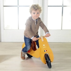木製幼児用自転車/ペダル無し自転車 オレンジ 重さ 3.0kg 専用スタンド付き 【RENAULT】 ルノー WOODY TRAINEE-BIKE - 拡大画像