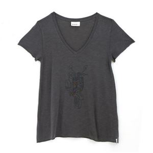 【在庫処分！12月13日まで】 anna(アンナ) フランス発 VネックTシャツ Sサイズ Carbonne