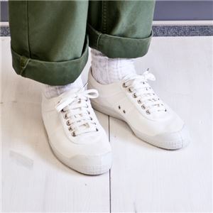 VANEK キャンバススニーカー/ホワイト 39サイズ(24.5~25cm)【スロバキア製】 VANEK キャンバススニーカー/ホワイト 39サイズ(24.5~25cm)【スロバキア製】