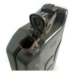 チェコ軍放出 ガソリン缶 B X064UN 10リッター 【中古】 border=