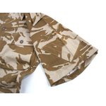 イギリス軍 放出 DP Mシャツ 半袖 デザト カモ( 迷彩) J S106NN M〜 Lサイズ 【 デットストック 】 【 未使用 】 border=