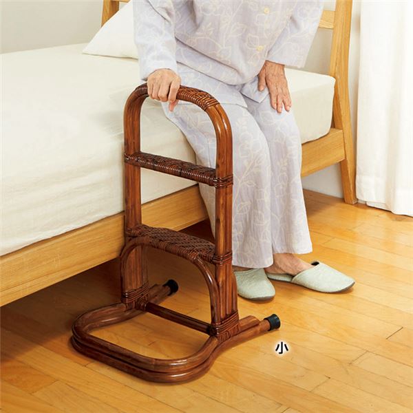 【訳あり・在庫処分】籐つかまり立ちステッキ/補助杖 【小】 木製(天然木) 高さ60cm 軽量