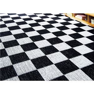 撥水 ラグマット/絨毯 【江戸間4.5畳 約261×261cm ブラックチェック】 抗菌 防臭 フリーカット 日本製 不織布貼り 〔リビング〕