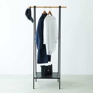 棚付木目柄ハンガーラック(ブラック/黒) 幅70cm×奥行44.5cm コートハンガー/スリム/折りたたみ/モダン/収納/洋服掛け/おしゃれ/収納棚付き/衣類収納/省スペース/北欧風/NK-231