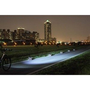 ハイパワーLEDライト(自転車ライト) 【DOSUN】 S1-Delux ホワイト(白) 〔自転車パーツ/アクセサリー〕 商品写真5