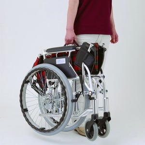 自走/介助兼折りたたみ車椅子 ラクポン/チェックレッド(赤) アルミ製 軽量コンパクトタイプ 【MIWA】 ミワ HTB-20D 商品写真3