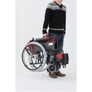 自走/介助折りたたみ車椅子 アミー22/ルビーレッド(赤) アルミ製 持ち手付き 【MIWA】 ミワ MW-22AII 商品写真3