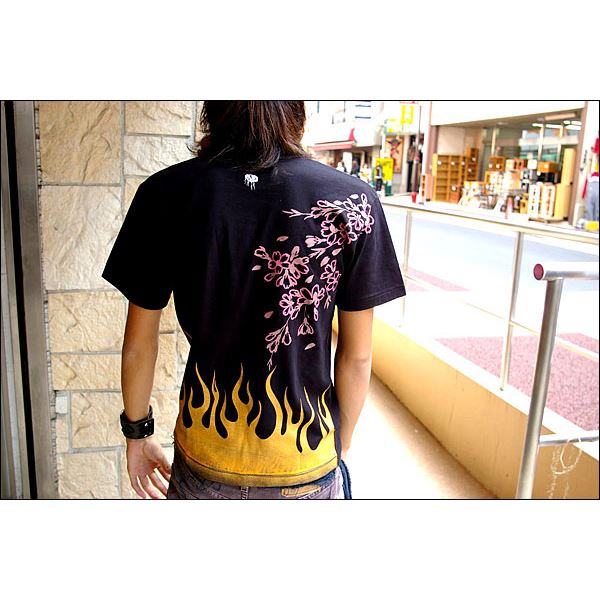 戦国武将Tシャツ 【前田慶次】 Lサイズ 半袖 綿100% ブラック(黒) 〔Uネック おもしろ〕