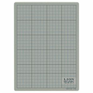 (まとめ) ライオン事務器 カッティングマット 再生PVC製 両面使用 300×220×3mm 灰/黒 CM-3012 1枚  【×10セット】