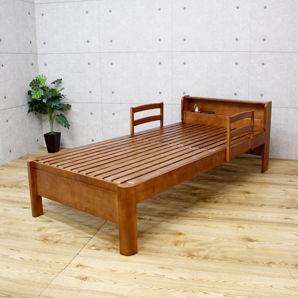 ベッド 寝具 幅102cm シングル ブラウン 木製 耐荷重700kg 手すり 宮付き 高さ調整3段 2口コンセント 耐荷重ベッド ベッドルーム【代引不可】