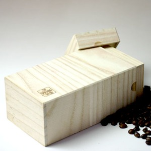 桐たんす屋さんが作るコーヒー豆入れ200gサイズ　日本製　泉州留河　無地 商品写真2