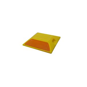 【10枚セット】 道路縁石鋲/セーフレーン 【黄色】 100×100×20mm 本体部:ABS樹脂製 簡単施工 商品写真