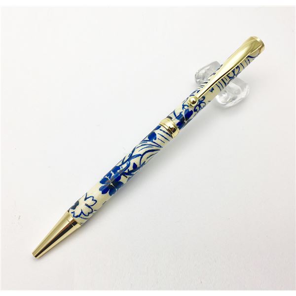 日本製 ハンドメイド ボールペン/文房具 【藍染・流水桜】 クロスタイプ 芯：0.7mm 美濃和紙 友禅紙 文具 オフィス用品